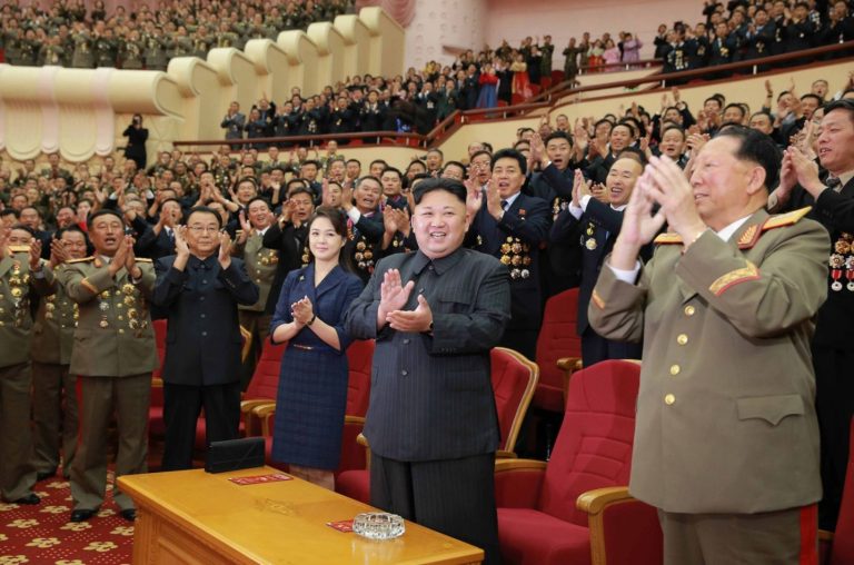 北朝鮮・平壌で水爆実験の成功に貢献した科学者らのための祝賀公演