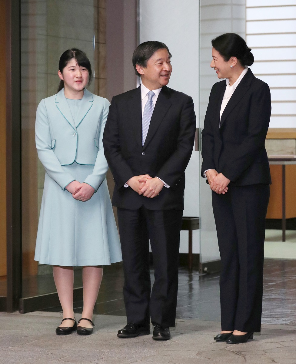 Crown Prince with Princess Masako and Princess Aiko | JAPAN Forward