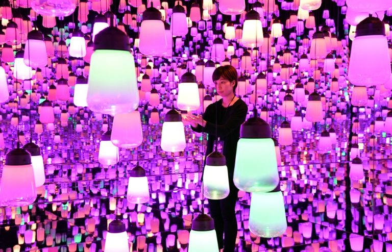 ‘Borderless’: Sensory Overload at teamLab’s New Exhibition