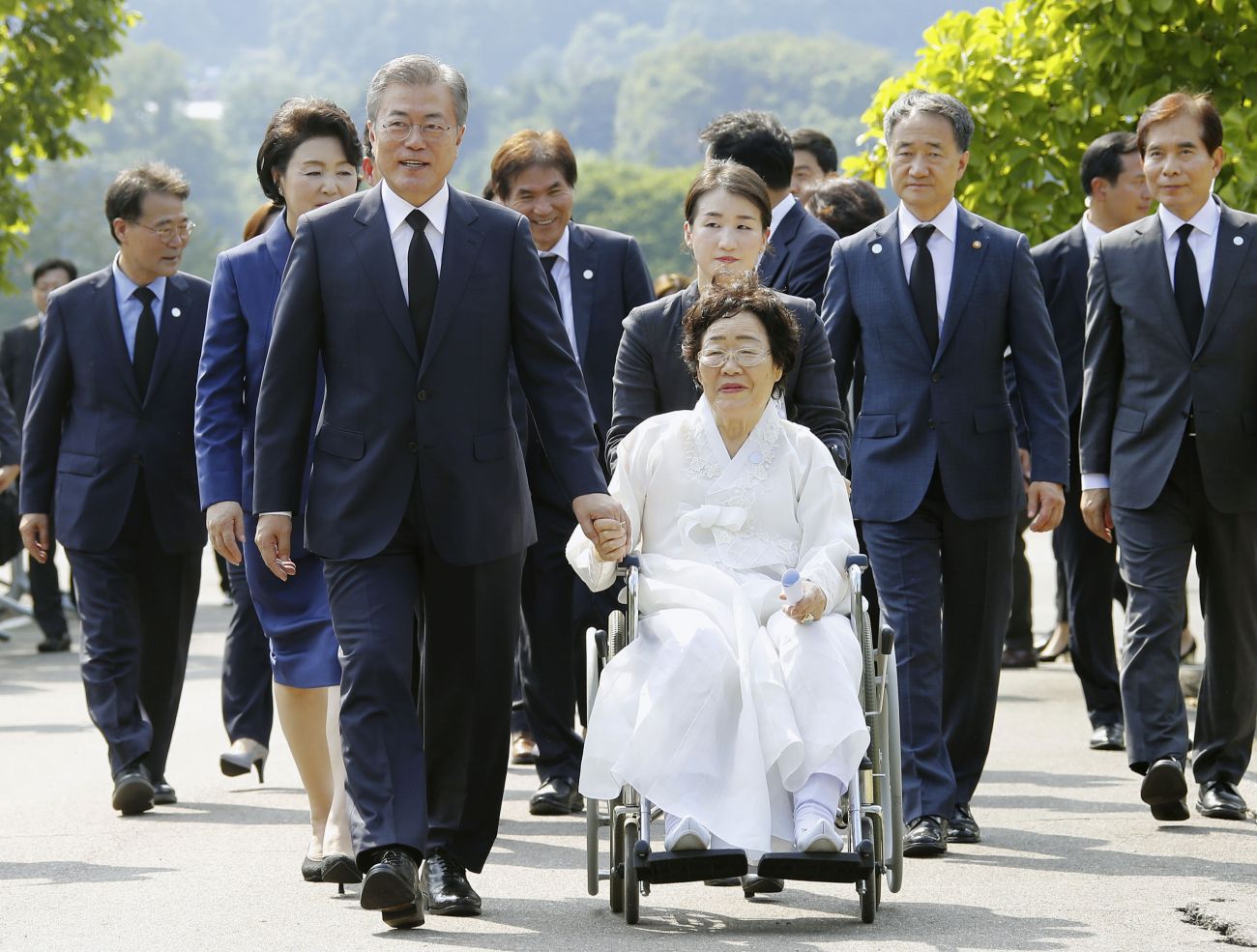 학술포털, ‘편안한 녀성기만과 북한 연루’ 논문에 주목