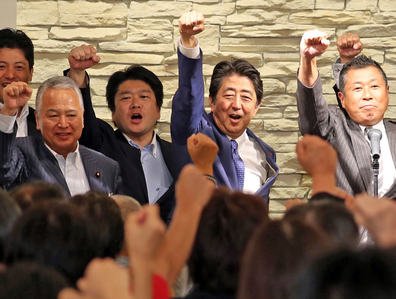 Prime Minister Abe Announces LDP Bid As He Leads Sankei-FNN Poll