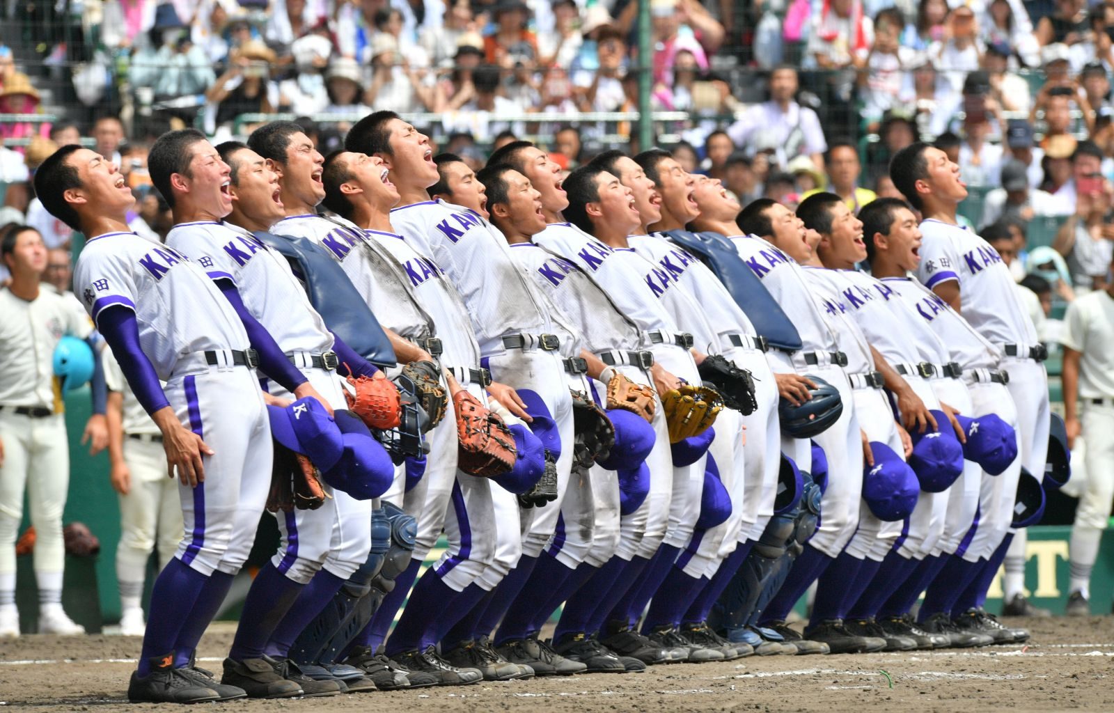 Koshien Players as 'Japanese Gods': Why We're Crazy About High School  Baseball