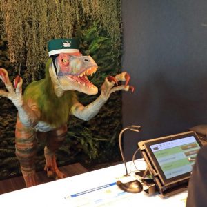 [Hidden Wonders of Japan] This Hotel Has Dinosaur Robots for ...