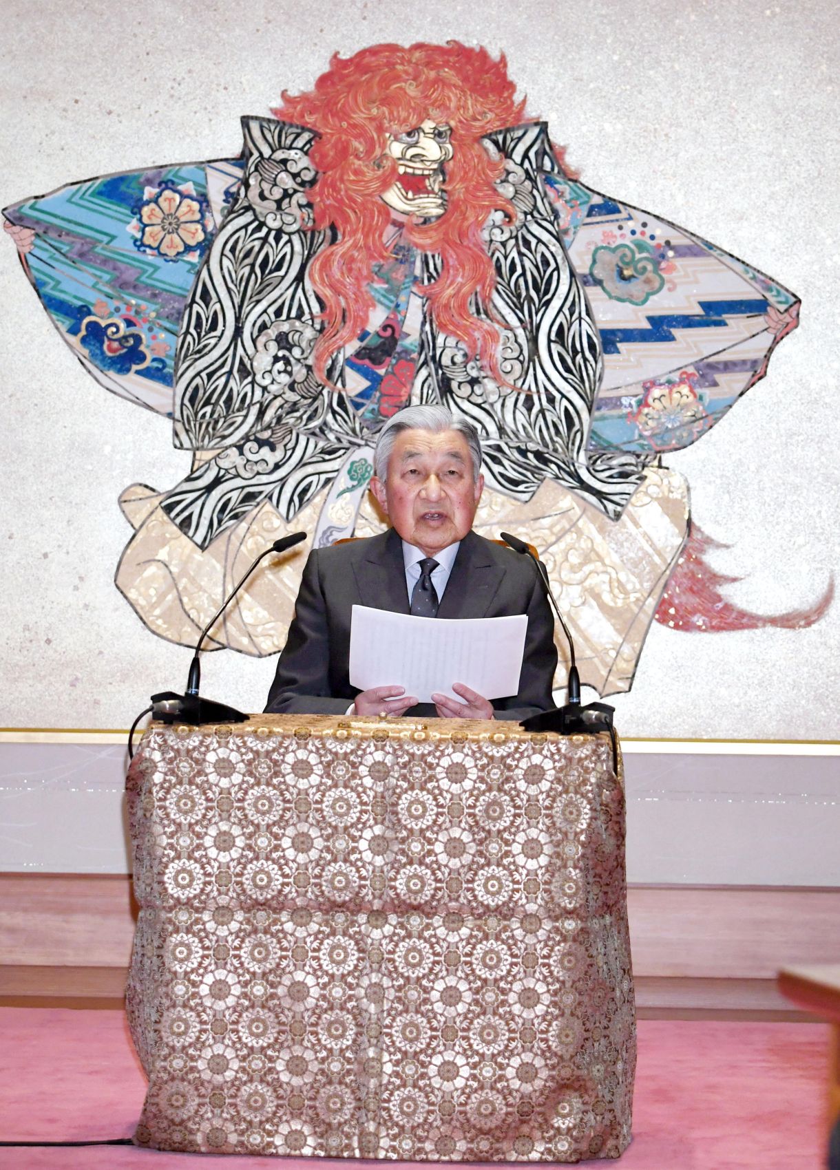 EDITORIAL | A Renewed Appreciation of the Emperor on His Final Birthday in the Heisei Era