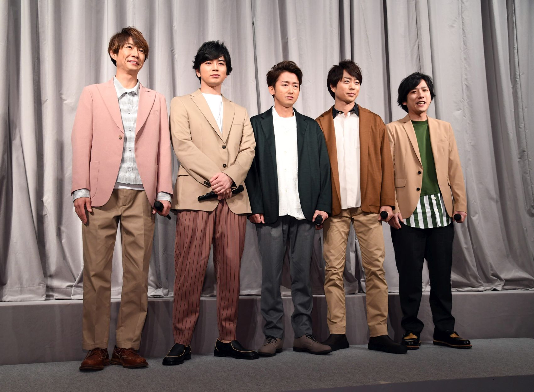‘Let’s End With A Smile’: J-Pop Idol Group Arashi Bows Out