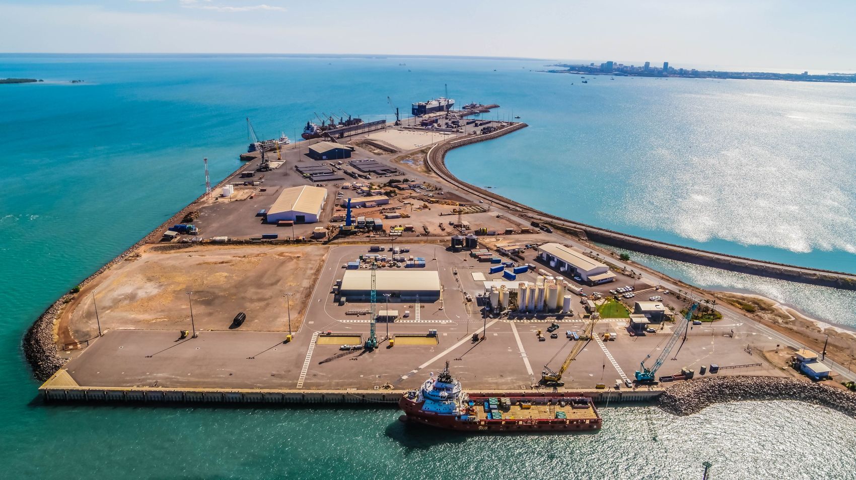Concerns Raised As Australian Port Rolls Out Red Carpet for Chinese Investment