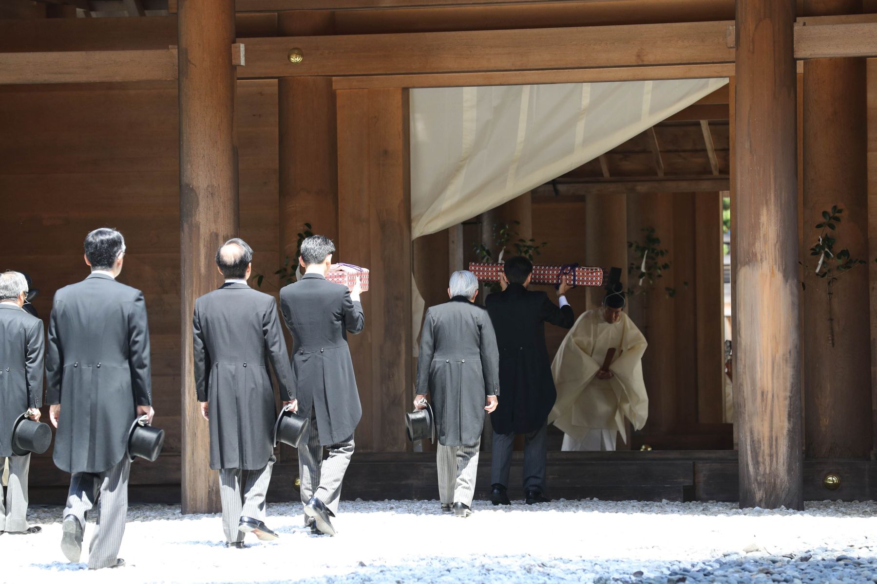 Japan Emperor at Ise Shrine Last Visit in Heisei Era 007
