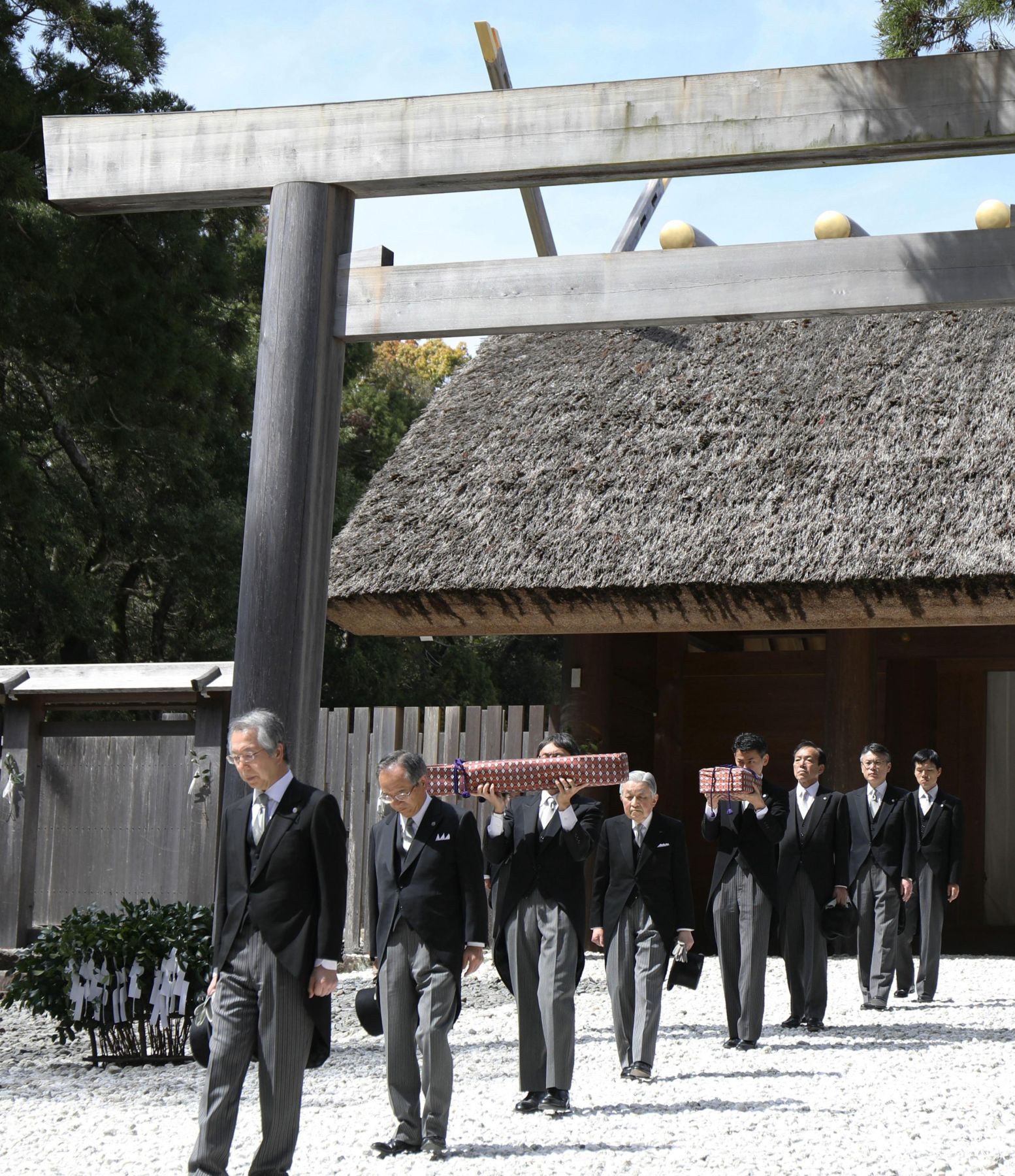 Japan Emperor at Ise Shrine Last Visit in Heisei Era 014