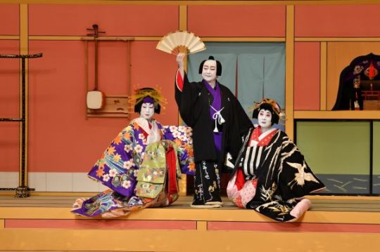 Let’s Enjoy Kabuki! (Language Is Not A Problem) | JAPAN Forward