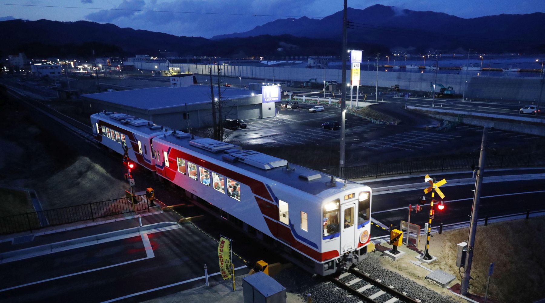 Japan Tsunami-Hit Sanriku Railway In Tohoku Resumes Full Operations After 8 Years 007