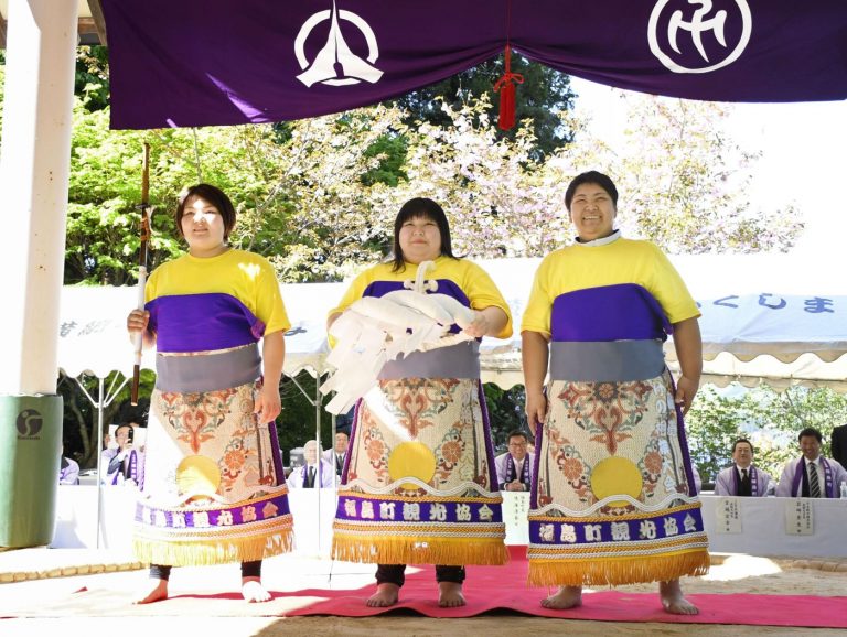 Japan Hokkaido Female Sumo 001