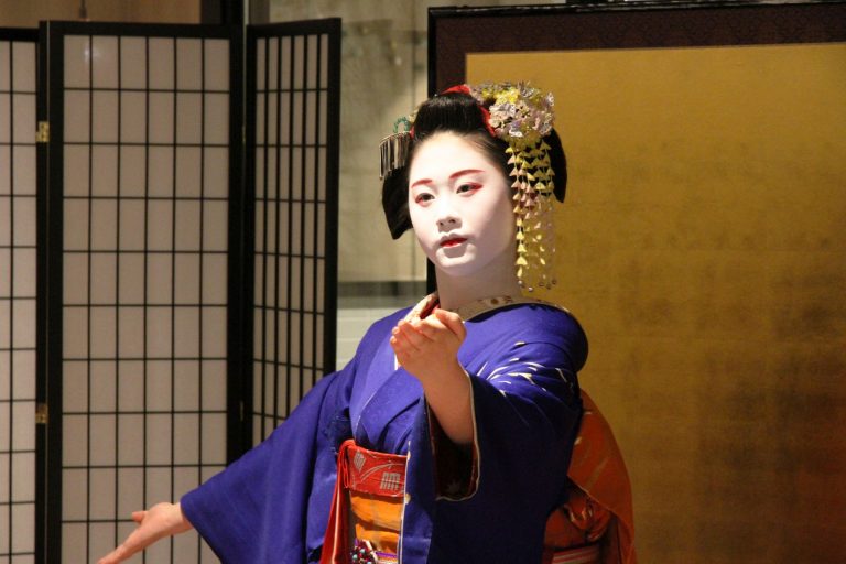 Japan Maiko Experience in Kyoto 001