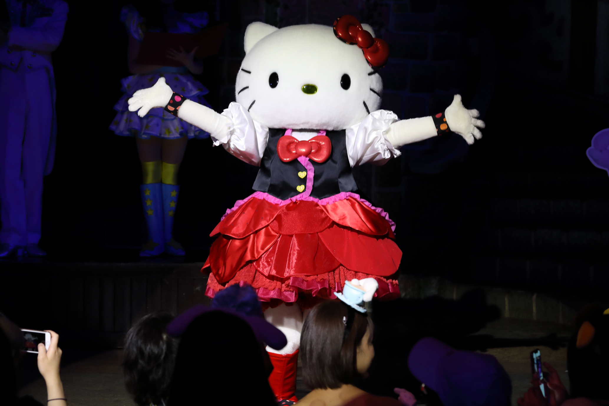 Sanrio's New Game 'Hello Kitty Island Adventure' Lands on Apple