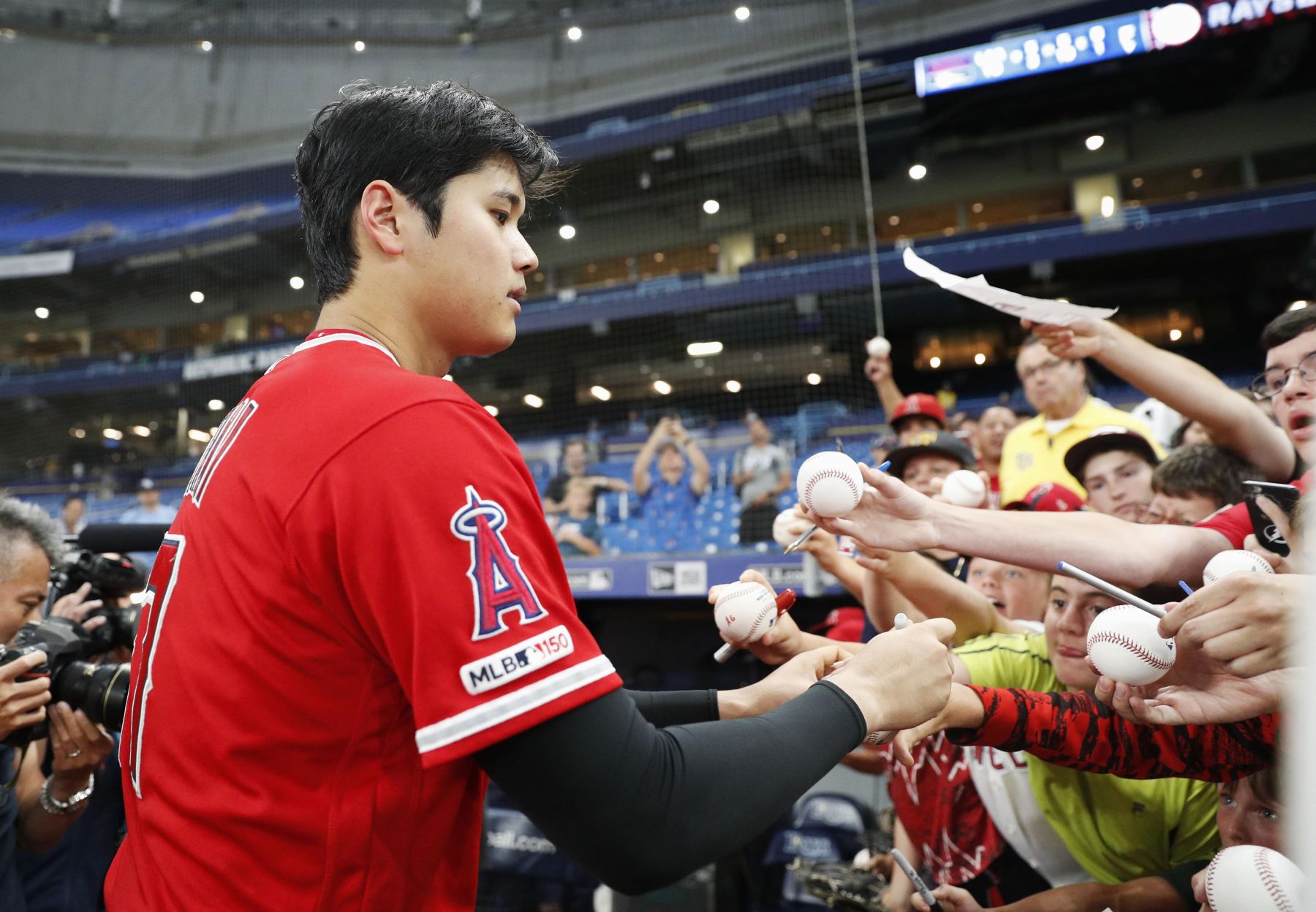 Shohei Ohtani bids farewell to fans in Japan ahead of Angels