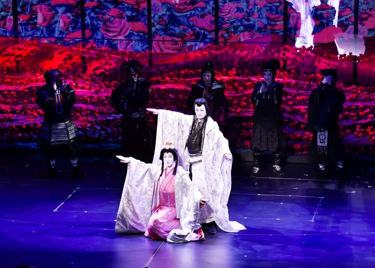 Super Kabuki play Oguri at the Shinbashi Enbujo Theatre Japan 004