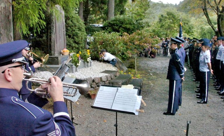 B-29 Crew Members Are Remembered in Memorials Across Japan 010