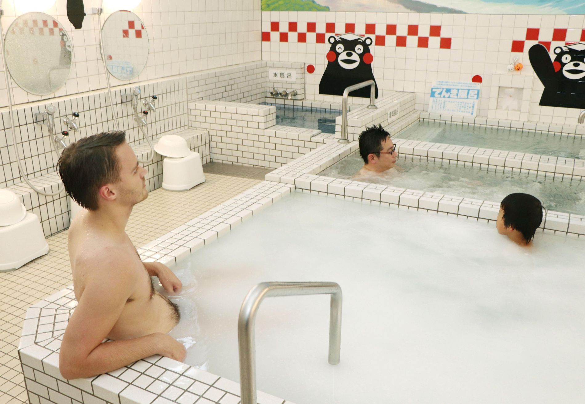 Japan Sento in Kumamoto Welcomes Foreigners to Enjoy Bathing with Kumamon 002