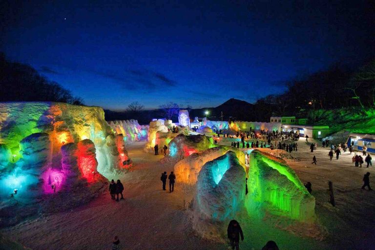 Japan Hokkaido Lake Shikotsu Ice Festival 003