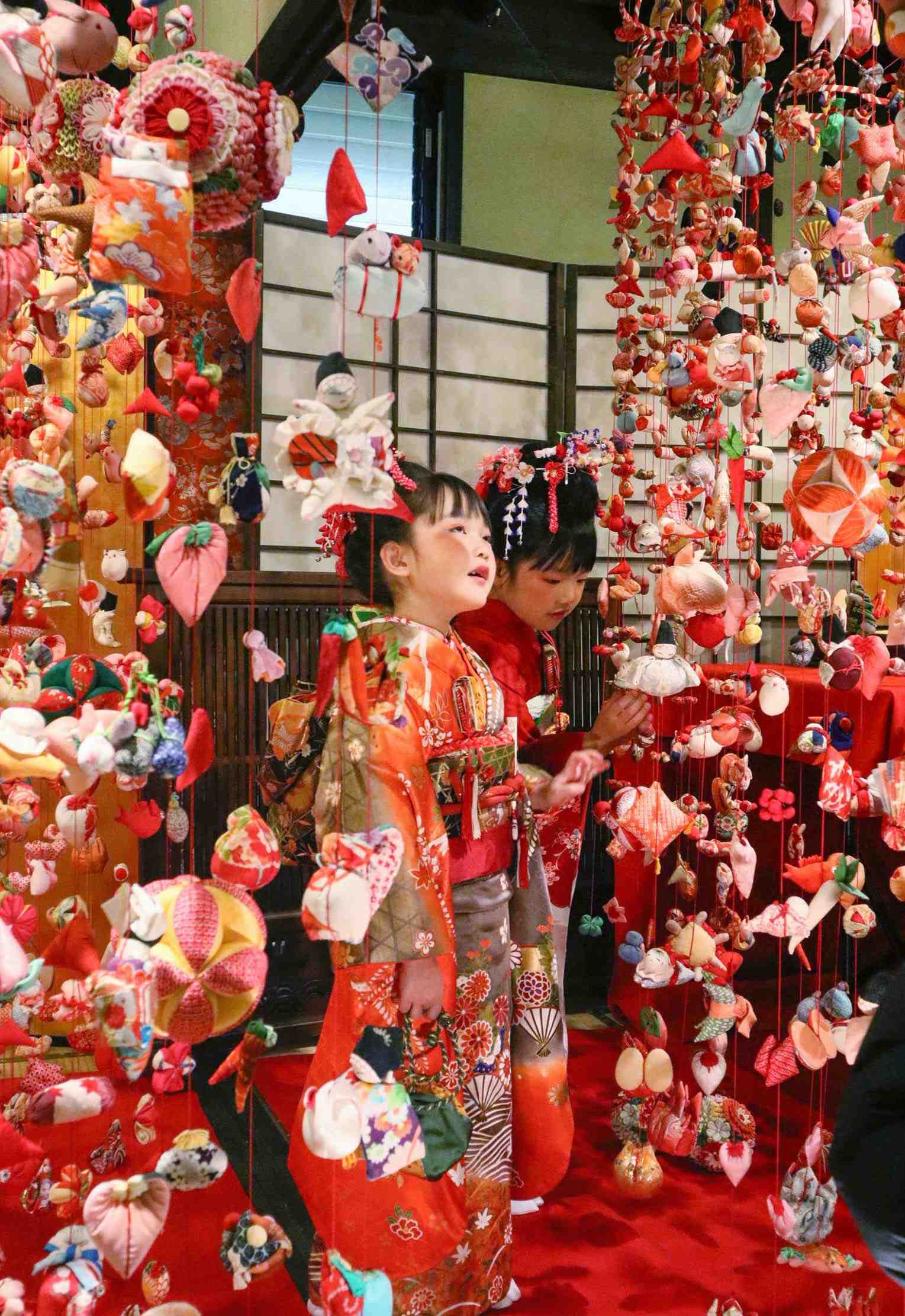 Japan Hidden Wonders Hina Tsurushi Kazari Color the Streets of Inatori For Girls Festival 001