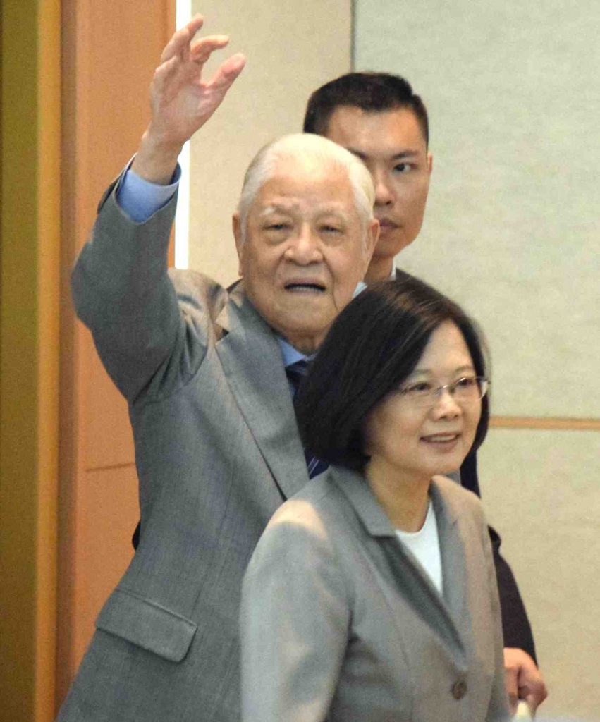 OBITUARY | Lee Teng-hui, Father of Taiwan's Democracy and Former President,  1923-2020 | JAPAN Forward