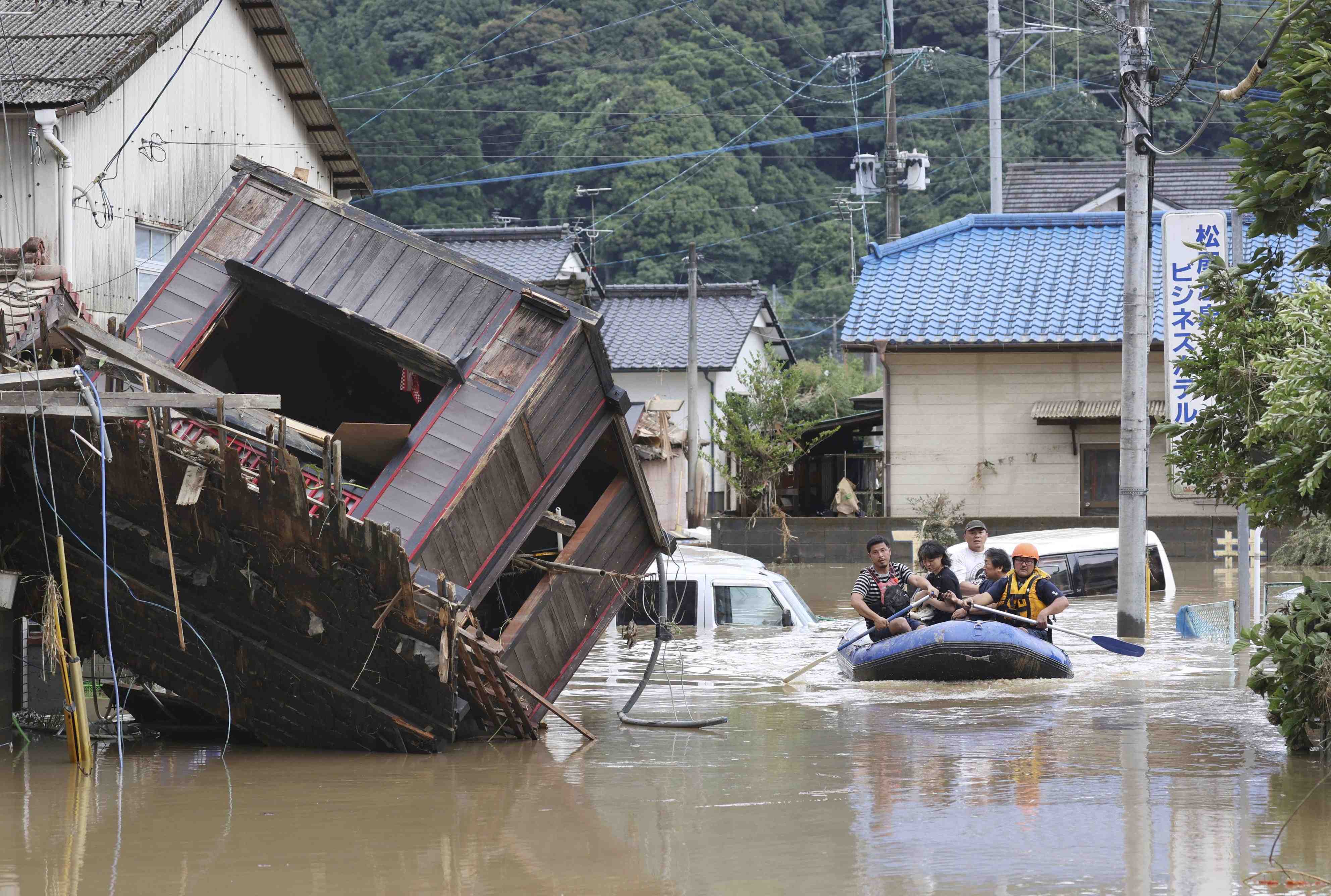 Torrential rains pound Kumamoto Kyushu Flood Japan 012