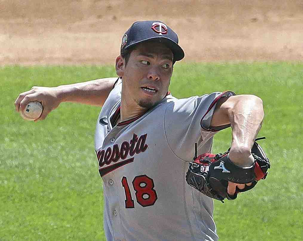 MLB Minnesota Twins pitcher Kenta Maeda 004