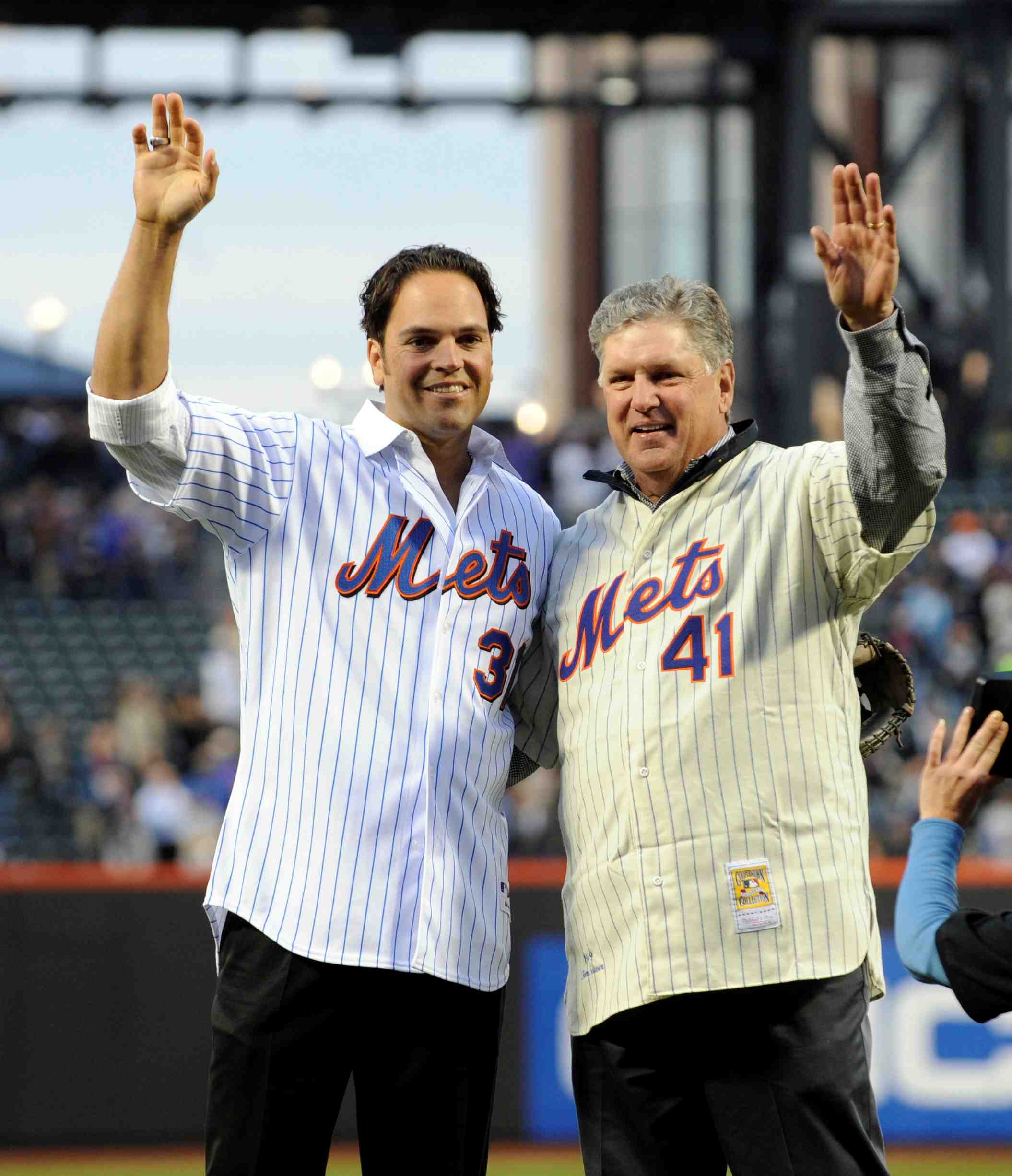 Mike Piazza discusses the life and career of Tom Seaver