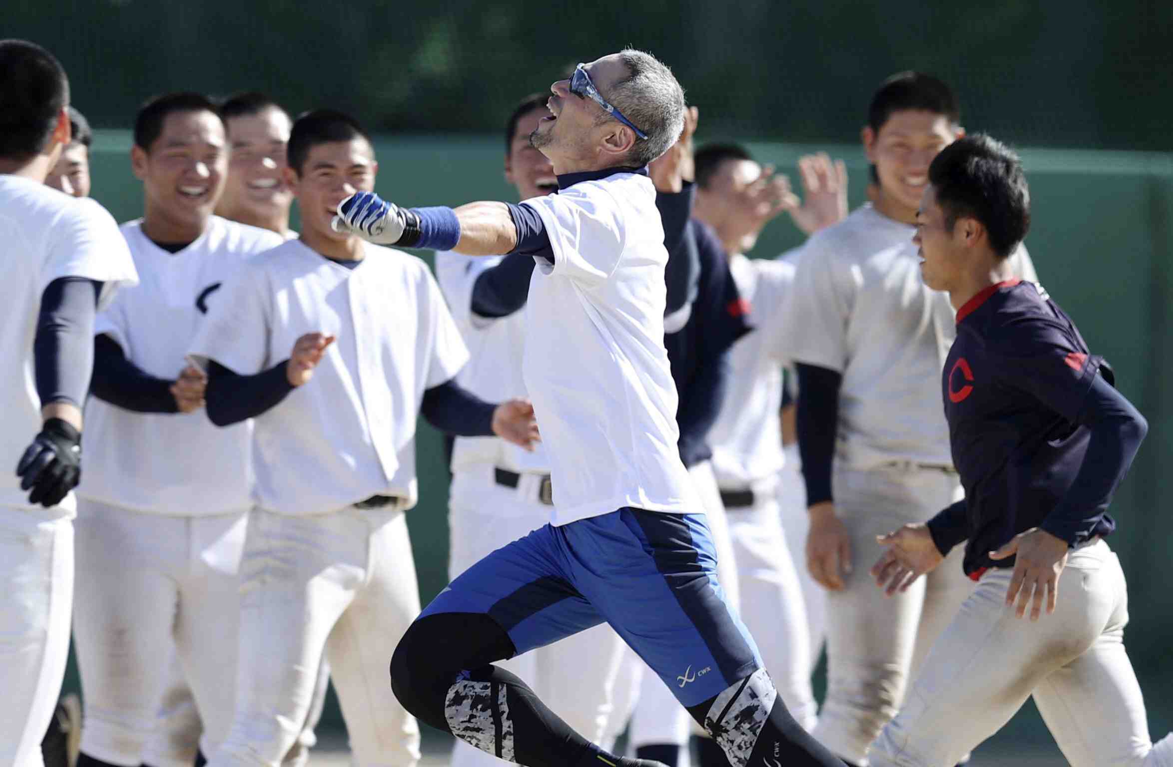 Ichiro to coach Japanese high school baseball team