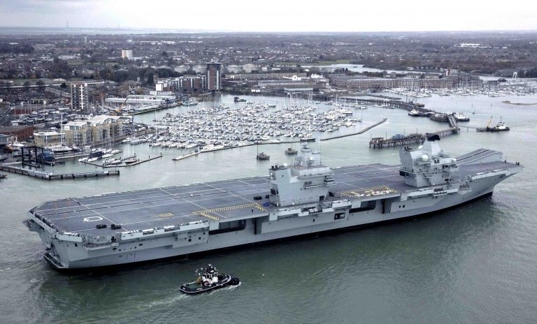 HMS Queen Elizabeth 001