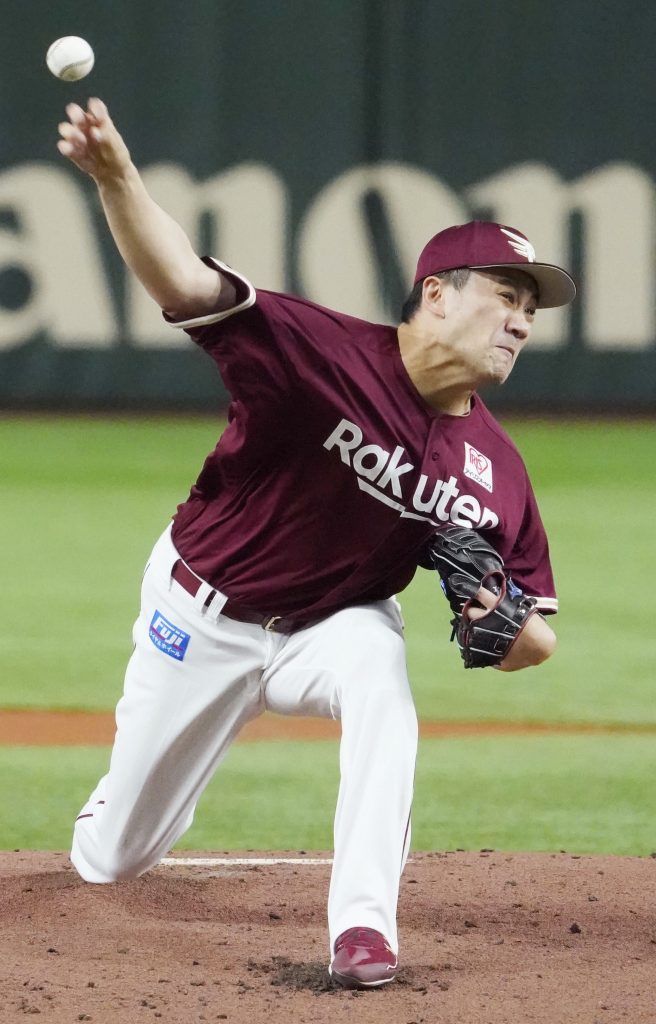 Masahiro Tanaka hurls four-hitter as Eagles win 11 straight - The