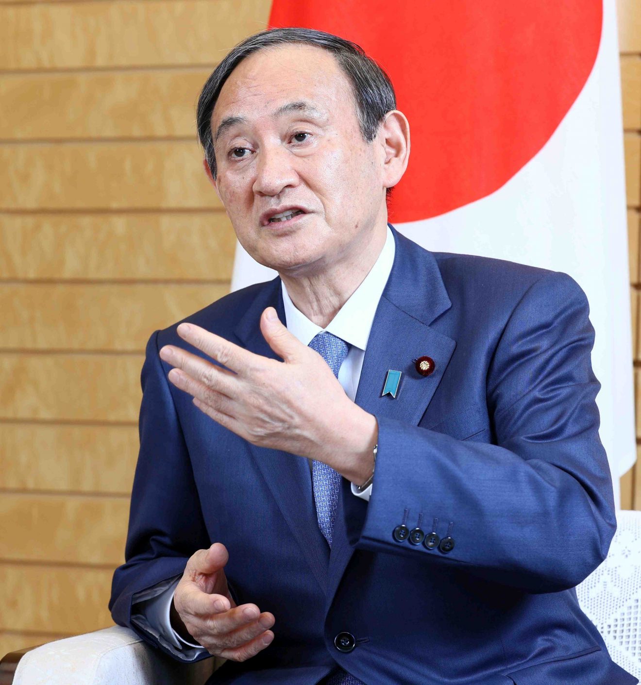 INTERVIEW Prime Minister Suga Calls for Constitutional Revision, Firm