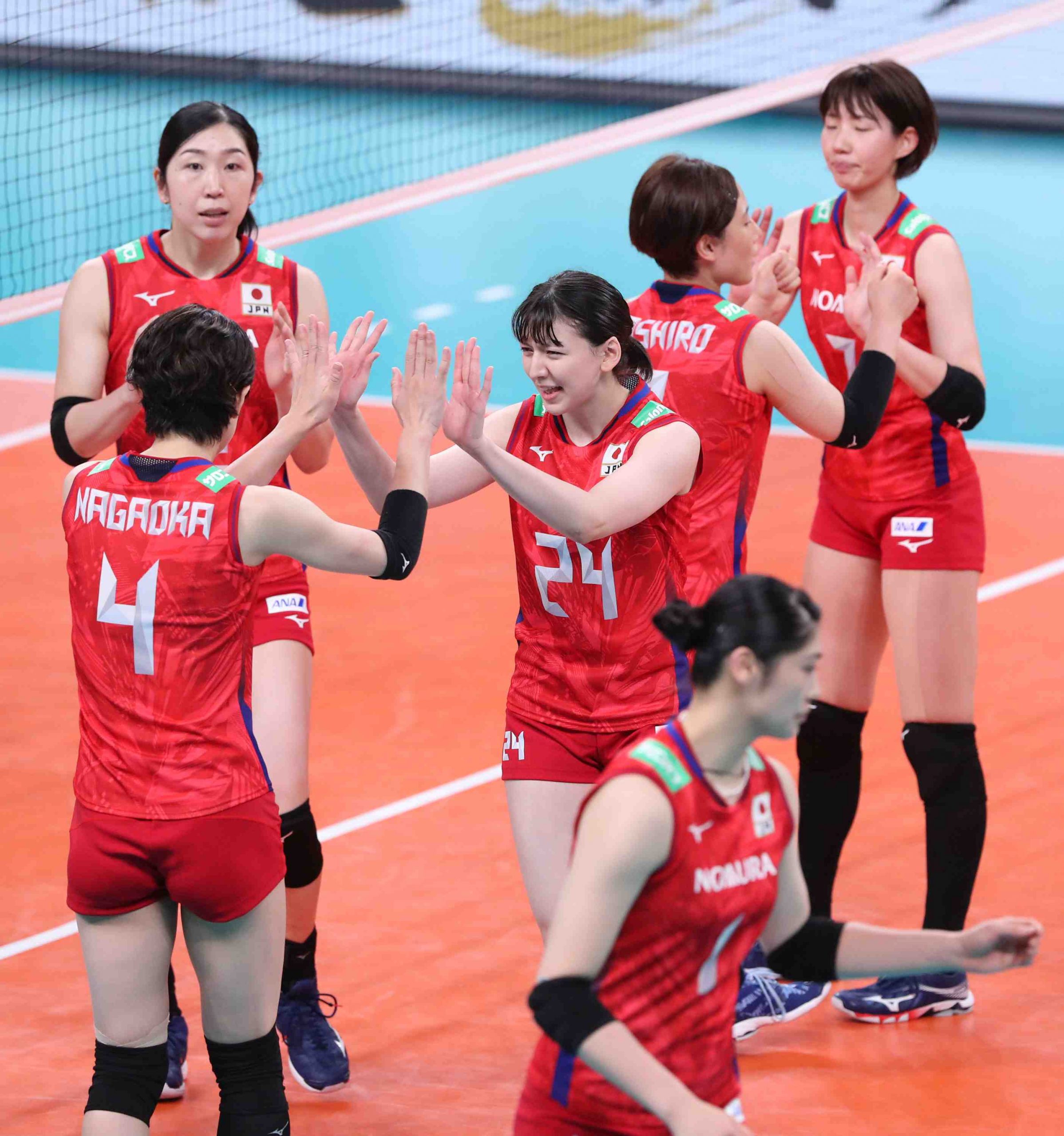 Japan Volleyball Setter Aki Momii Japan Forward