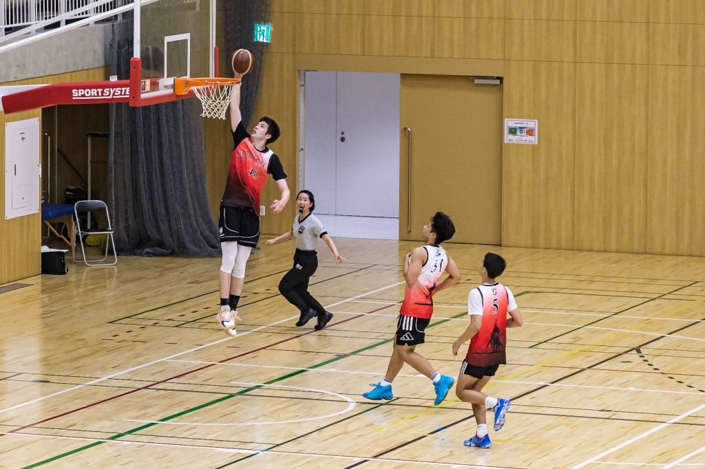 [ODDS and EVENS] Tokyo Samurai Basketball Club Helps Players Gain