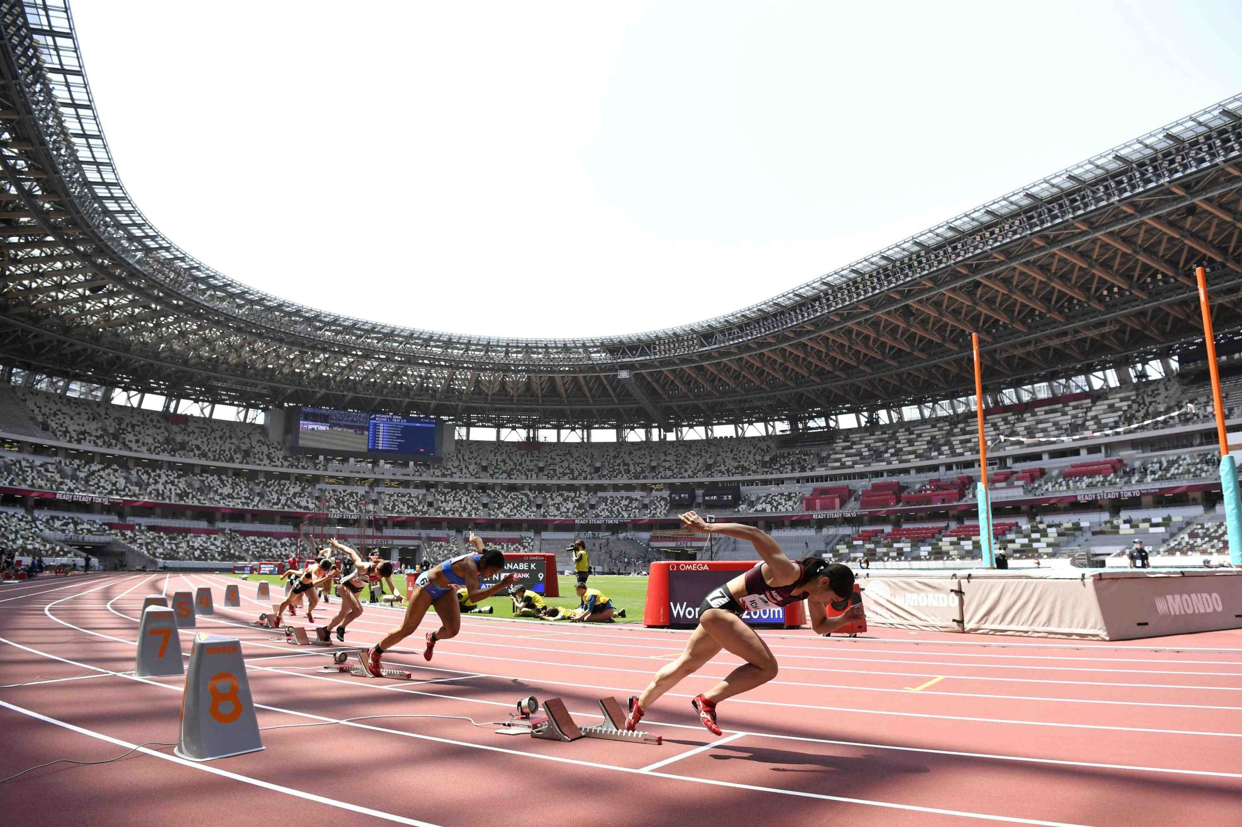 Tokkyo Olympics New National Stadium from a May track and field event