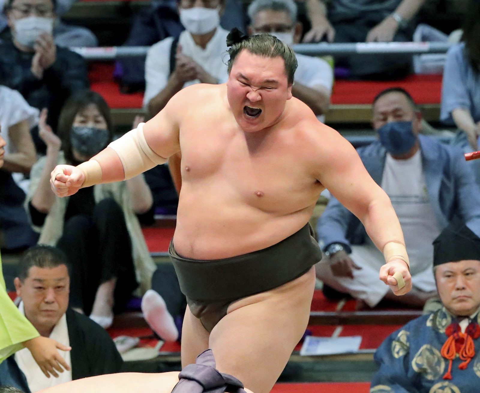 SUMO | Yokozuna Hakuho Completes Stunning Comeback With Title-Clinching ...