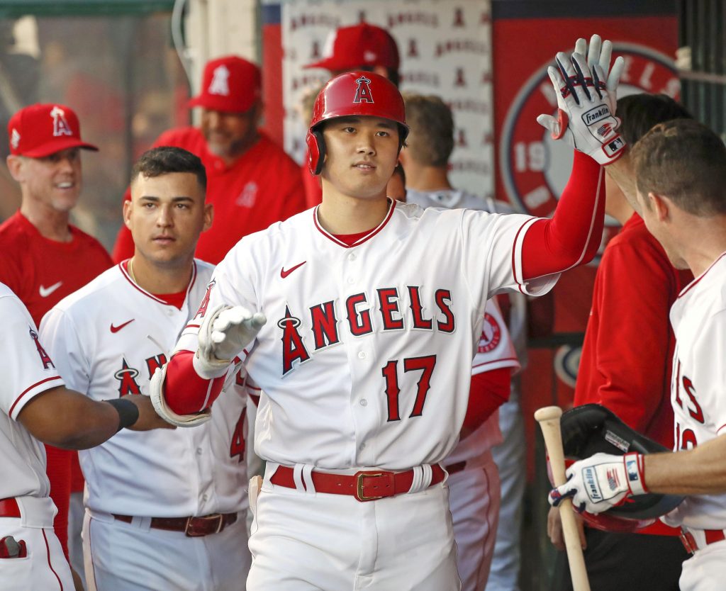 Hideki Matsui congratulates Angels' Shohei Ohtani for breaking his home run  record