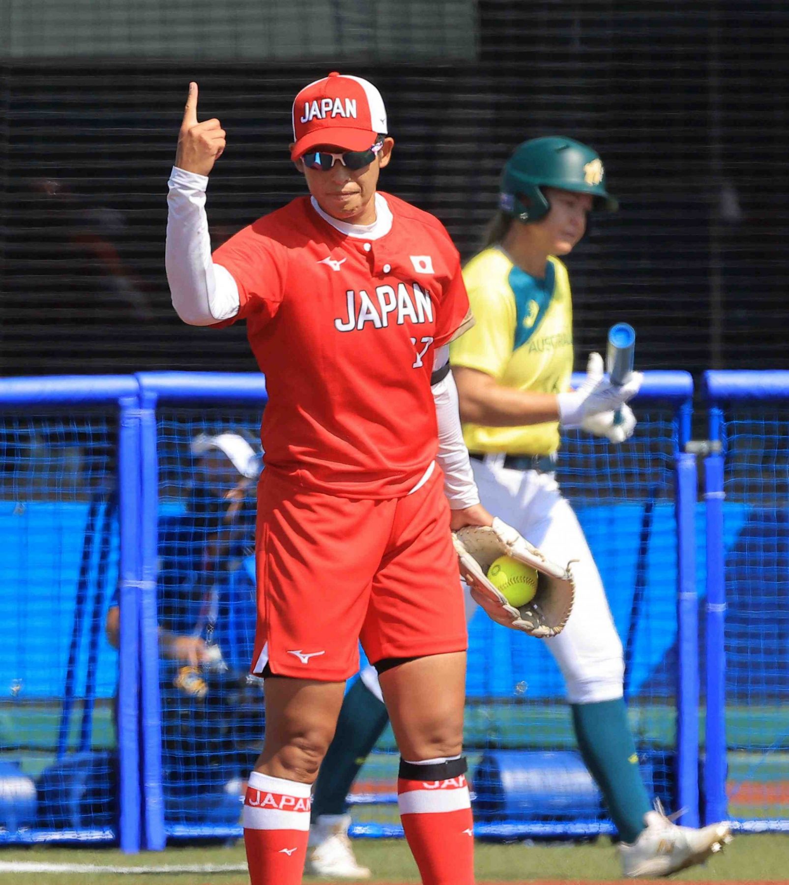 Tokyo Olympics Softball 024 JAPAN Forward