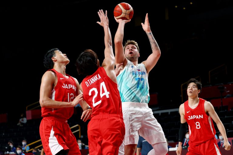 Basketball - Men - Group C - Slovenia v Japan