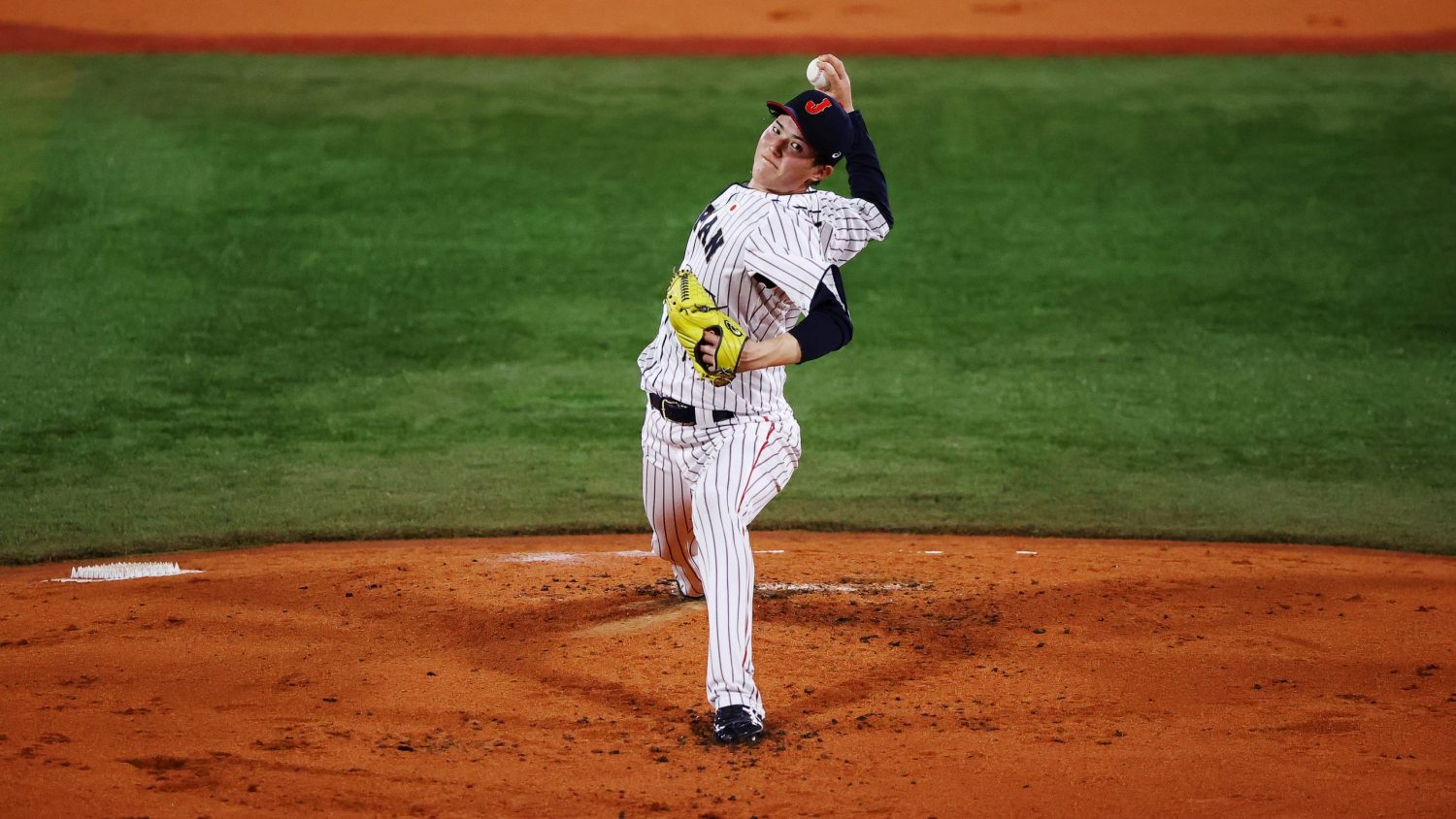 BASEBALL Samurai Japan beats U.S. 20 to Capture Its First Gold Medal