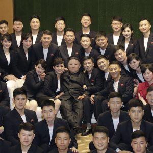 Kim Jong Un with his young North Korean groupies