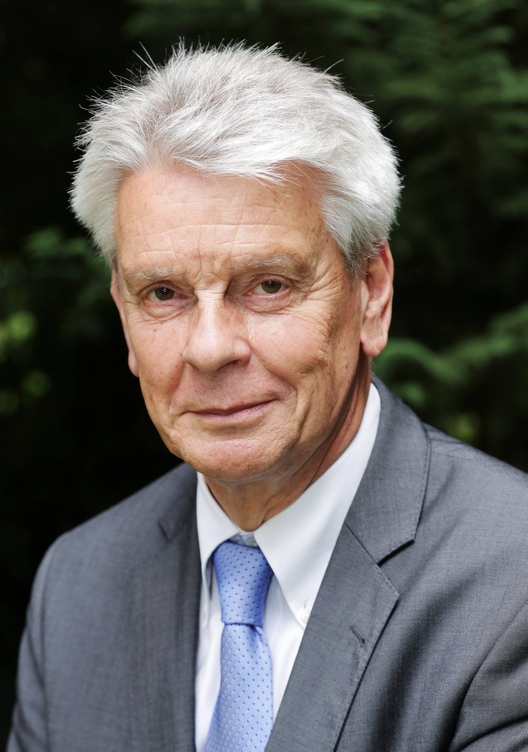 France and Taiwan Former French Defense Minister Alain Richard 002