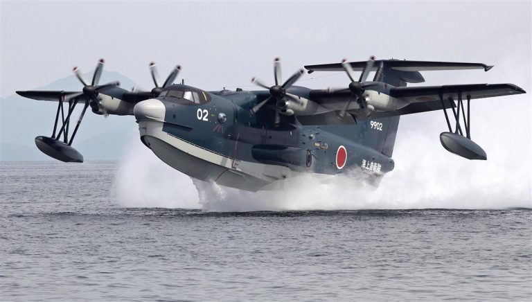 ShinMaywa US-2 sea plane 001