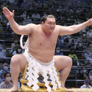 hakuho.retires.