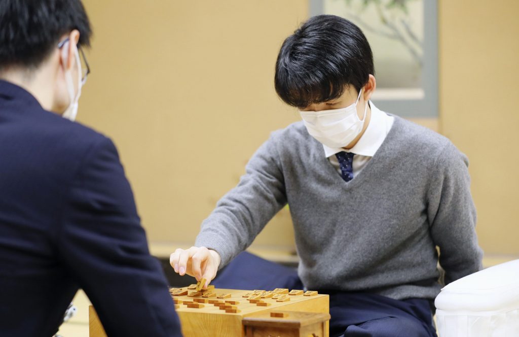 Fujii Sota se torna o mais jovem jogador de shogi a conquistar 6 grandes  títulos – Conexão Marília