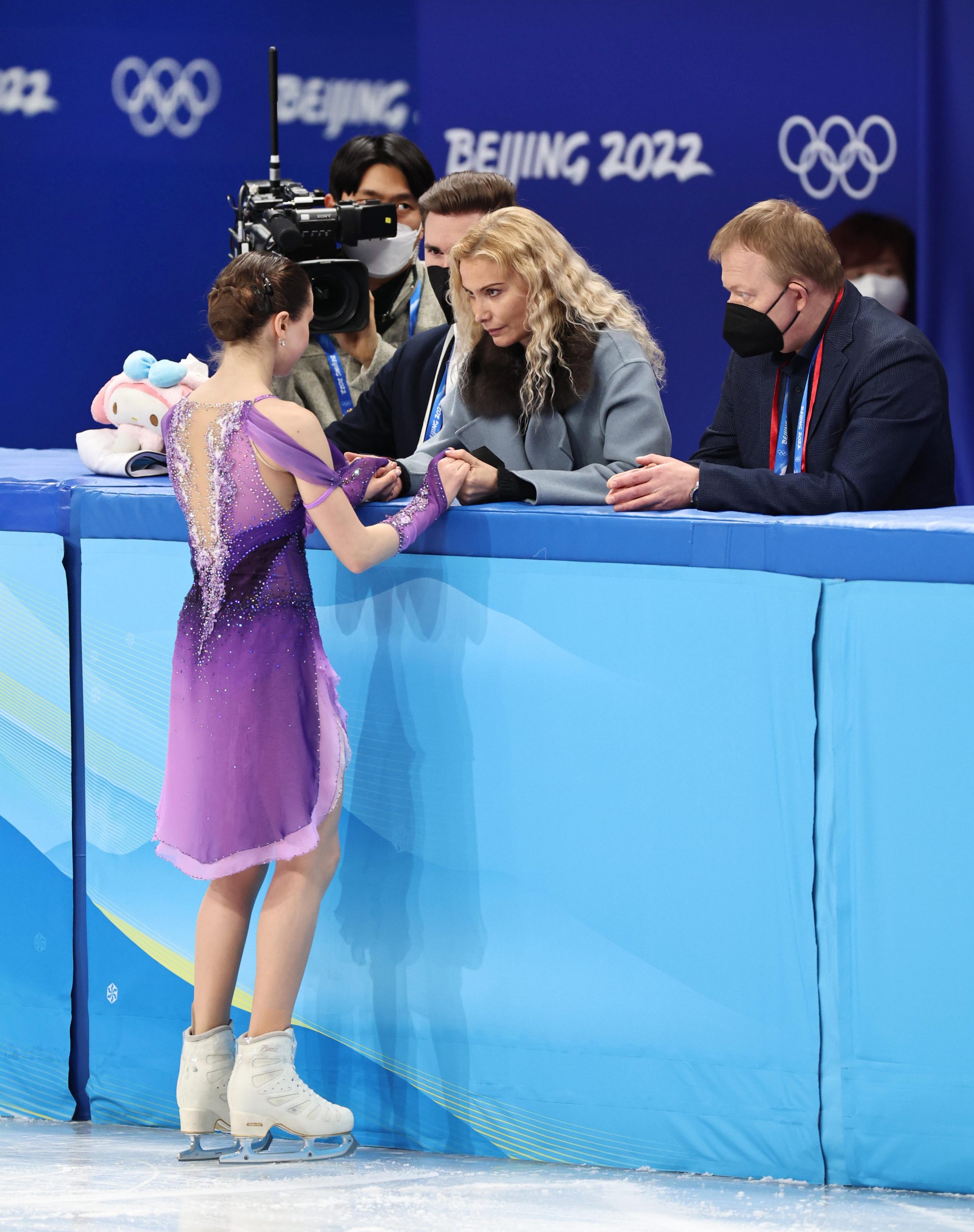 2022 Beijing Olympics Figure Skating Kamila Valieva JAPAN Forward