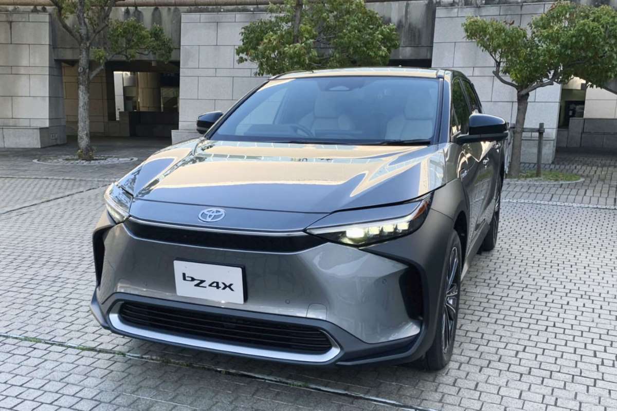 Toyota and Nissan Shift to EVs: Could 2022 Be the Turning Point in