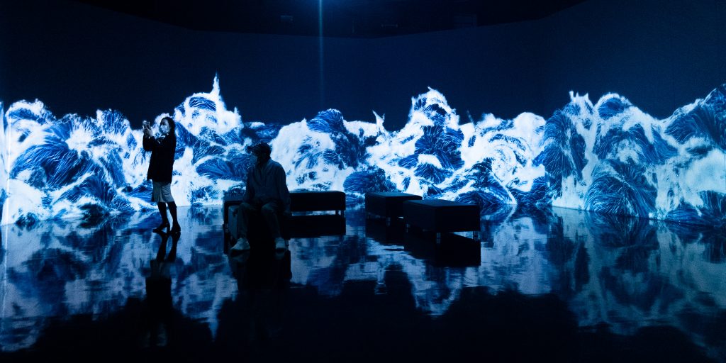 Japanese Art Collective TeamLab Is Bringing Its High-Tech Immersive Art  Experiences to New York