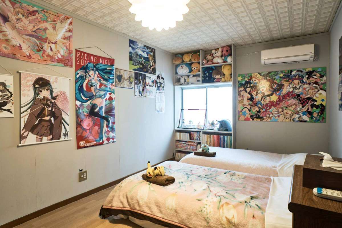 Anime wall Otaku room, Anime bedroom ideas, Cute room ideas