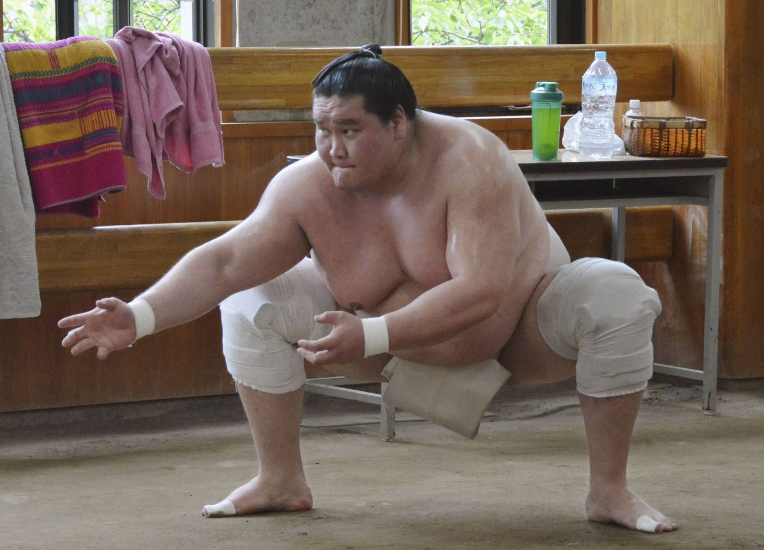 Terunofuji Powerlifting Training : r/Sumo