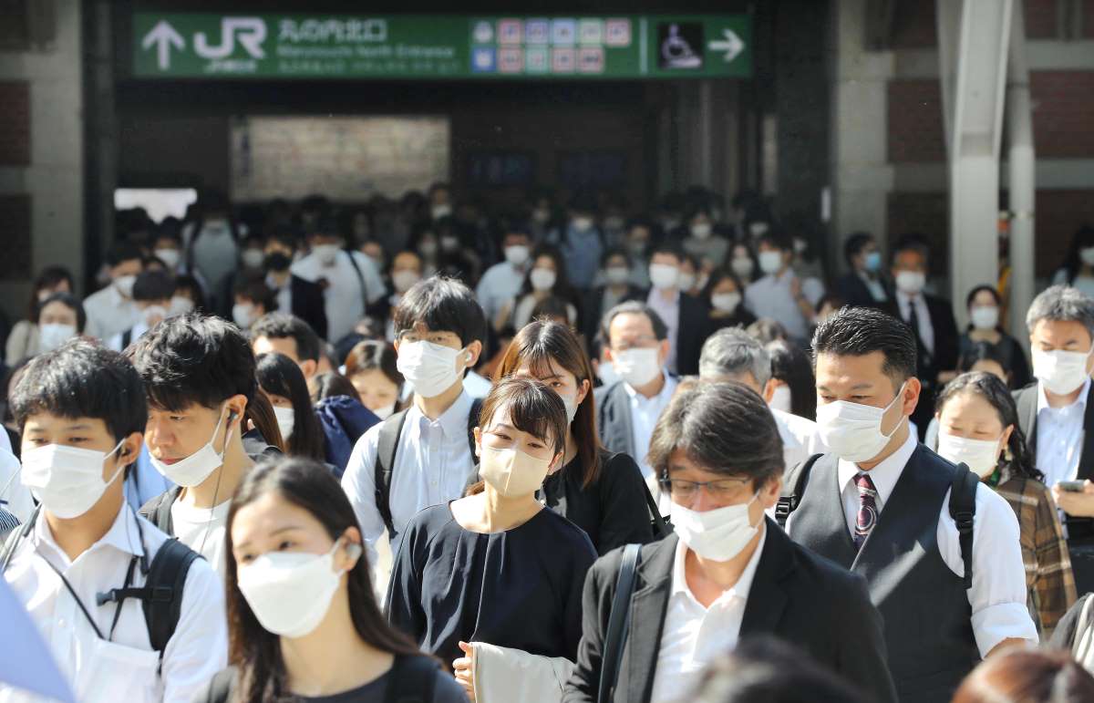 20220603-masks-and-corona-japan-forward